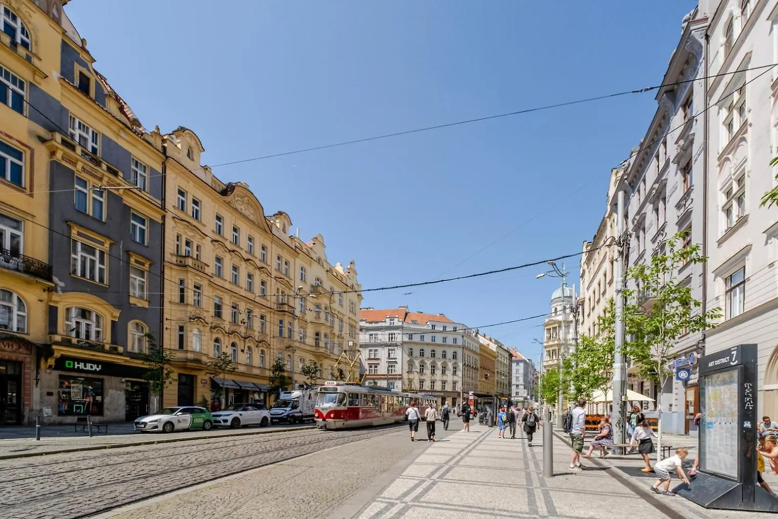 Blueground Holesovice Balcony Nr Vltava Prg-48 Apartamento Praga República Checa