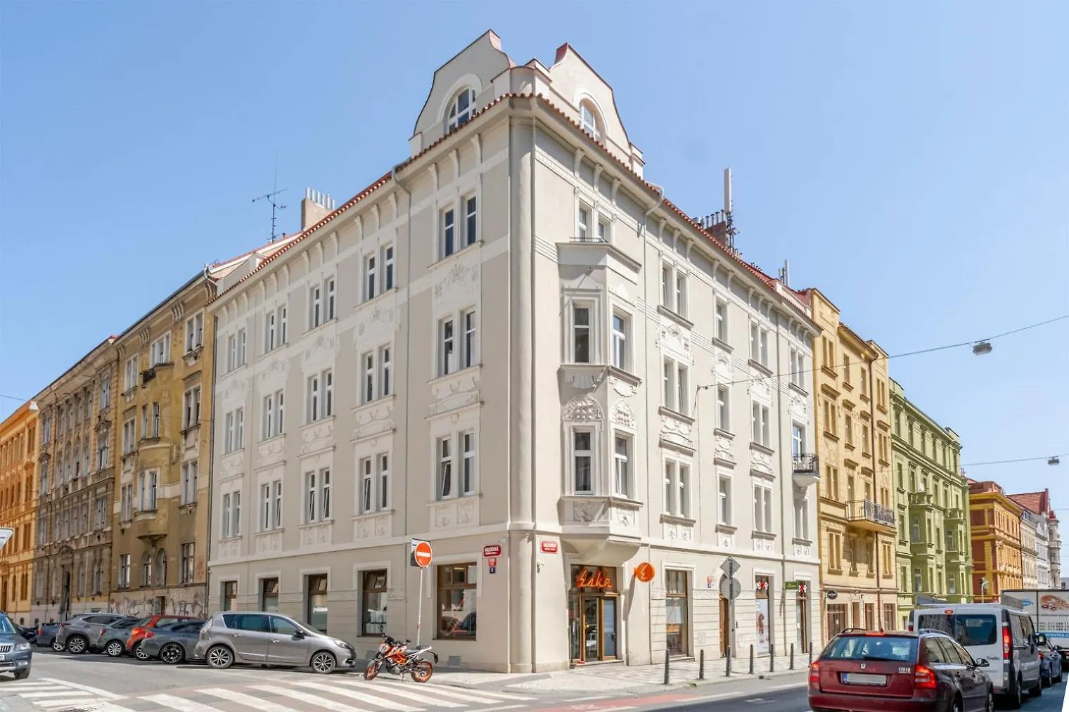 Blueground Holesovice Balcony Nr Vltava Prg-48 Apartamento Praga República Checa
