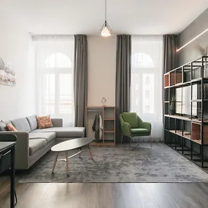  Apartman Coru House